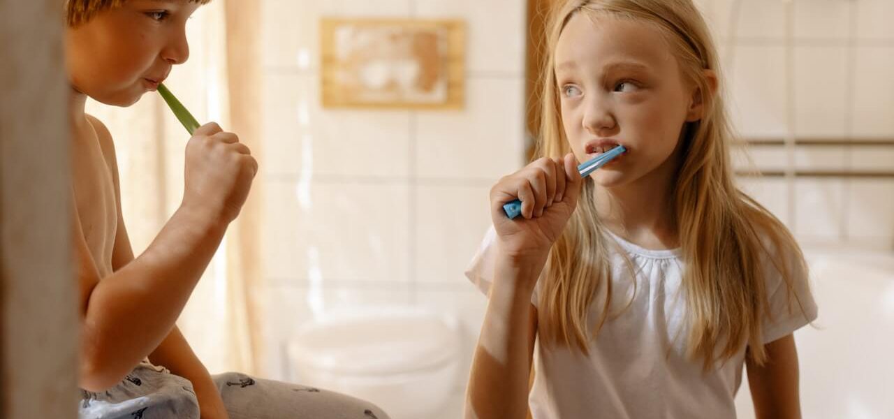 Lakierowanie zębów mlecznych u dzieci